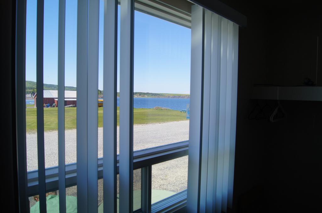 Motel Le Noroit L'Anse-au-Griffon Eksteriør billede